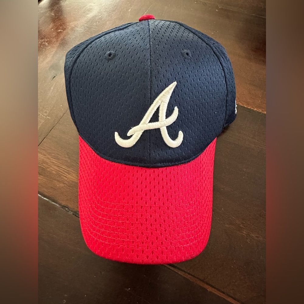 MLB Atlanta Braves Baseball Hat L/XL NWOT